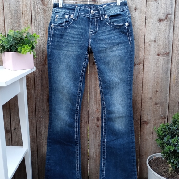 Miss Me Boot Jean's Embellished with Gems Size 26 - Picture 4 of 11